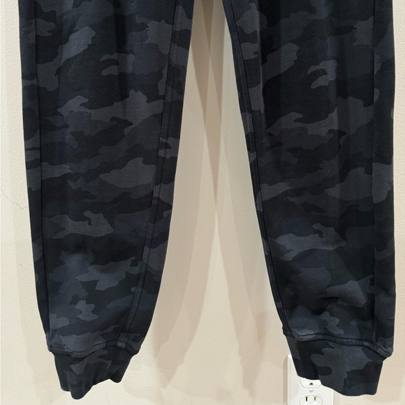 lululemon scuba high-rise french terry jogger size 6 - Picture 7 of 14